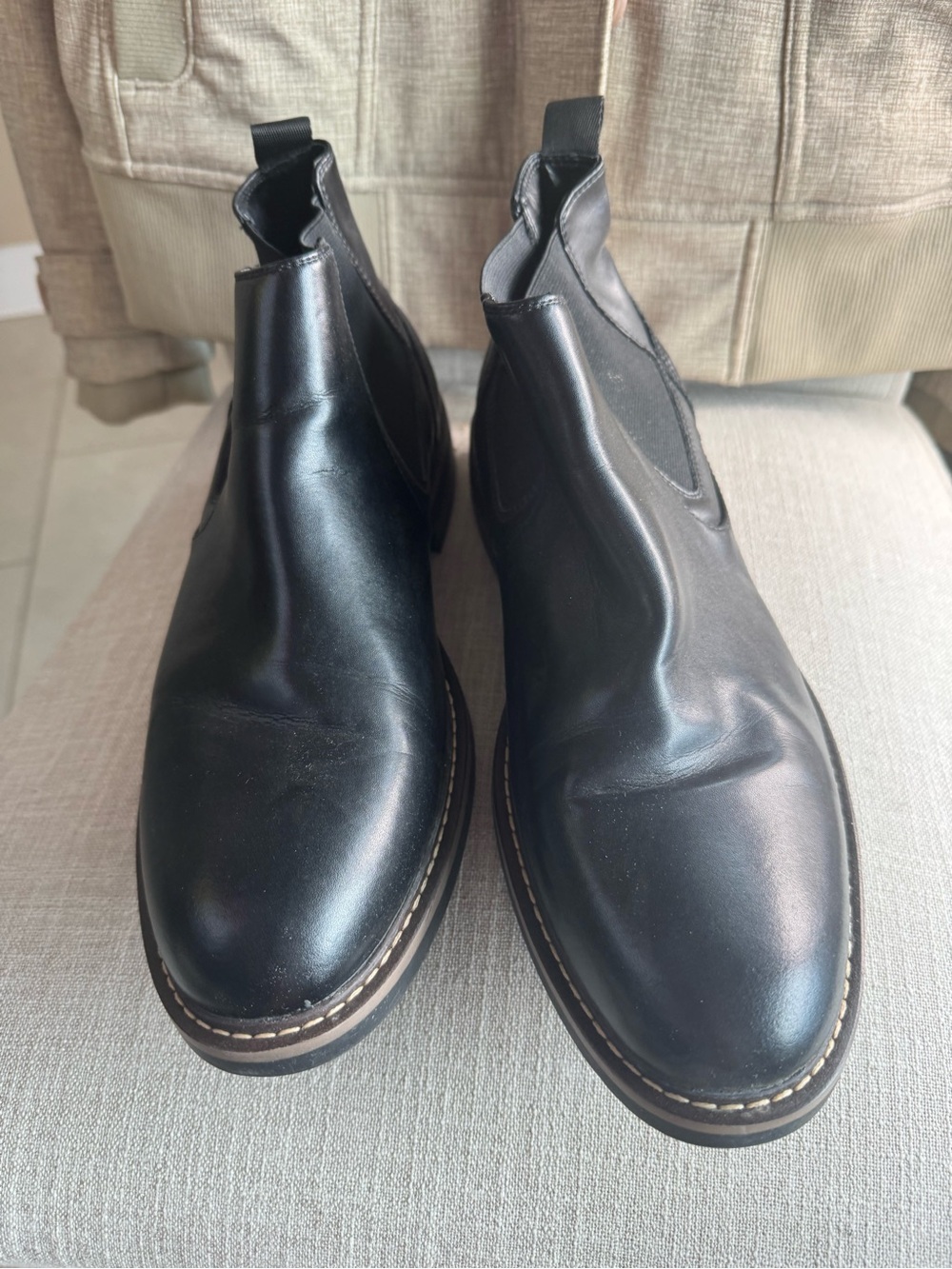 Kenneth Cole Black Leather Chukka Boots